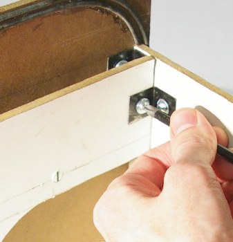 Assembling the art-cart